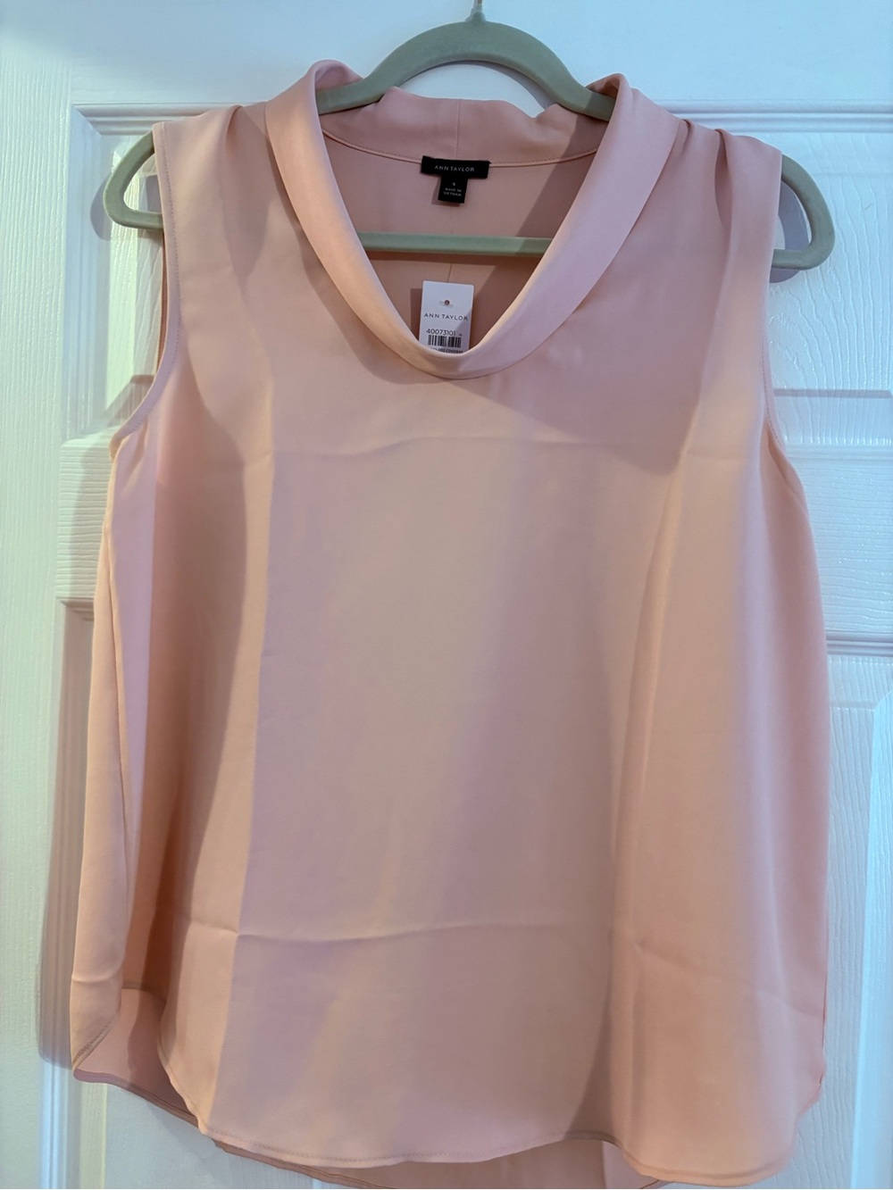 Ann Taylor NWT Sleeveless Light Pink Cowl-Neck Camisole